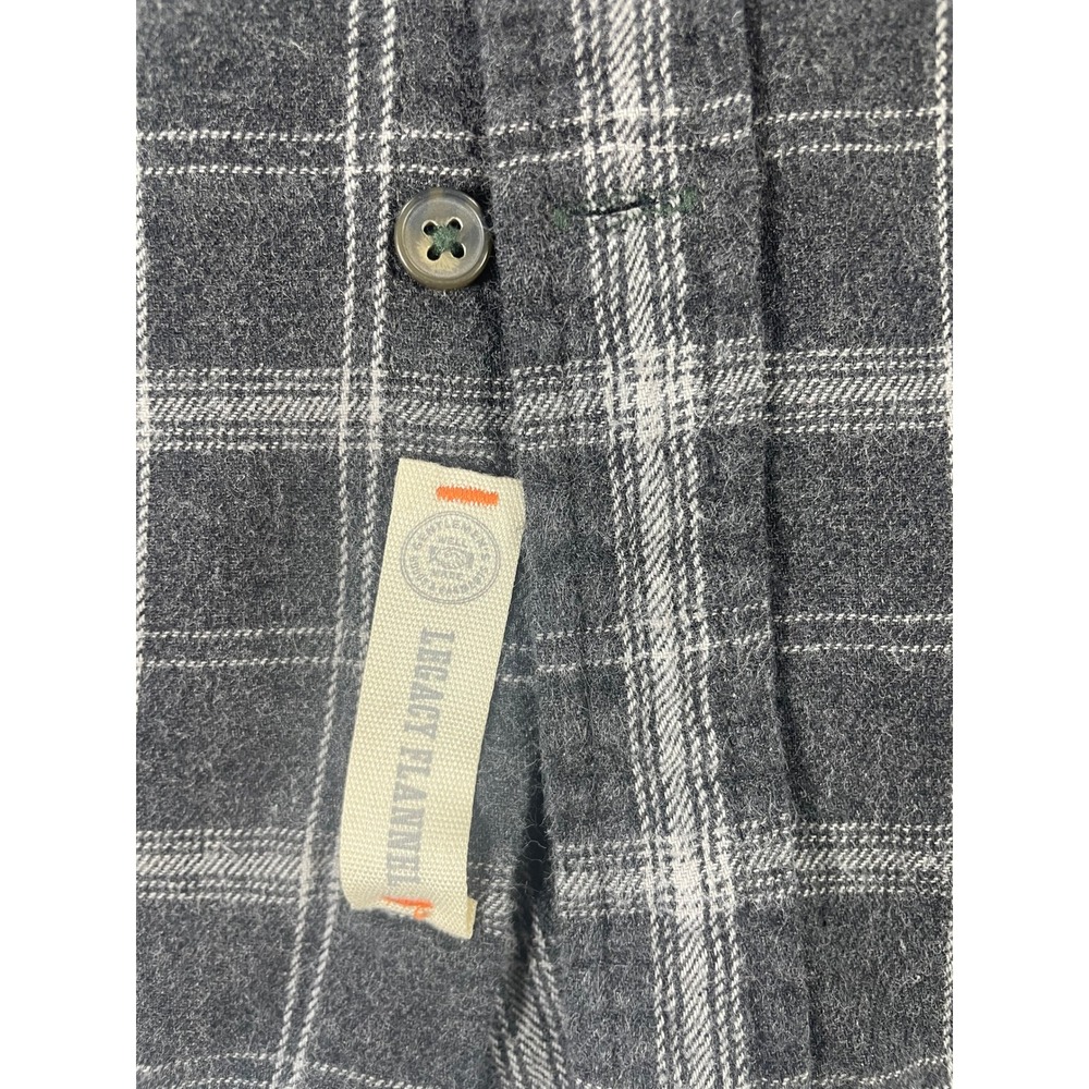 St. Johns Bay Legacy Flannel Men's M Charcoal Grey Plaid Button Down Shirt - Picture 7 of 8